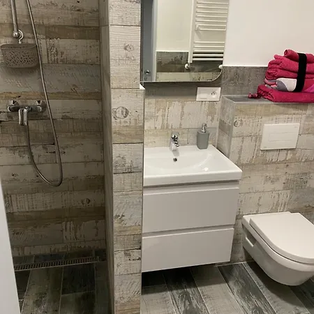 O5 Habitación en casa particular *